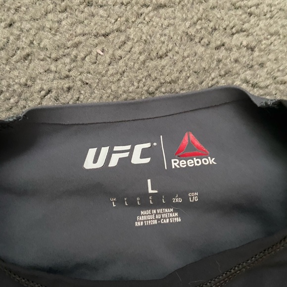 UFC Limited Edition Rashguard - Picture 3 of 4